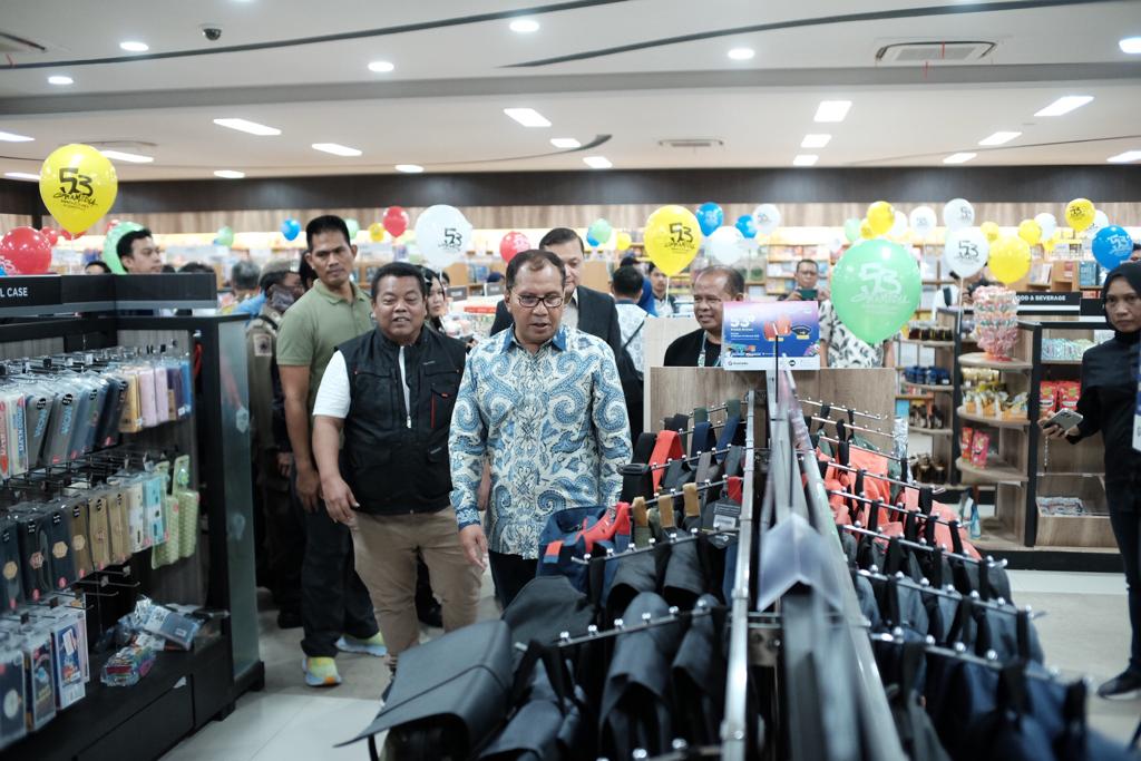 Resmikan Gramedia Store Mall Pettarani, Danny : Pusat Literasi Baru di Makassar